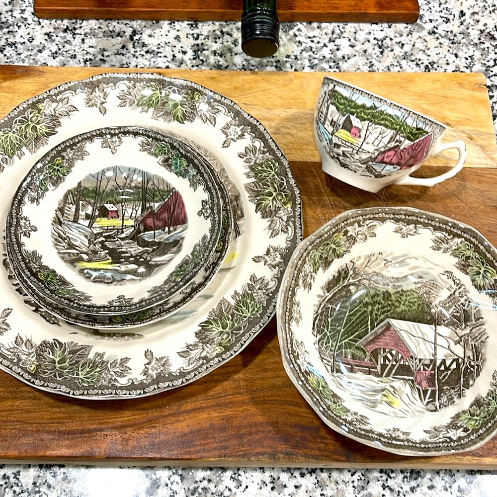 Johnson bros “Friendly Village” 5 piece set